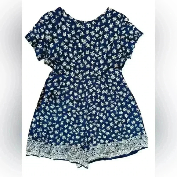 Vintage 90s The Limited Floral Knit Romper Size M - Picture 2 of 10